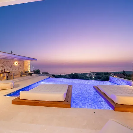 Casta Diva Luxury *
