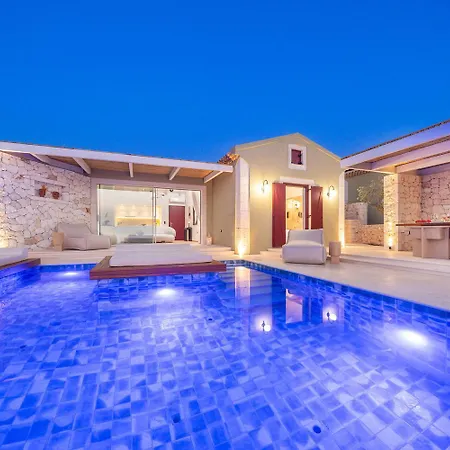 וילה Casta Diva Luxury